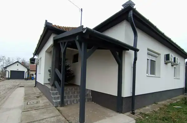 Eladó családi ház, Csány 3 szoba 97 m² 48.5 M Ft