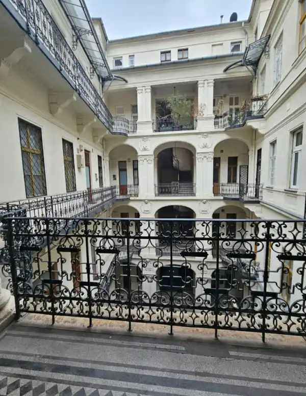 Eladó téglalakás, Budapest, VII. kerület 2 szoba 44 m² 79 M Ft