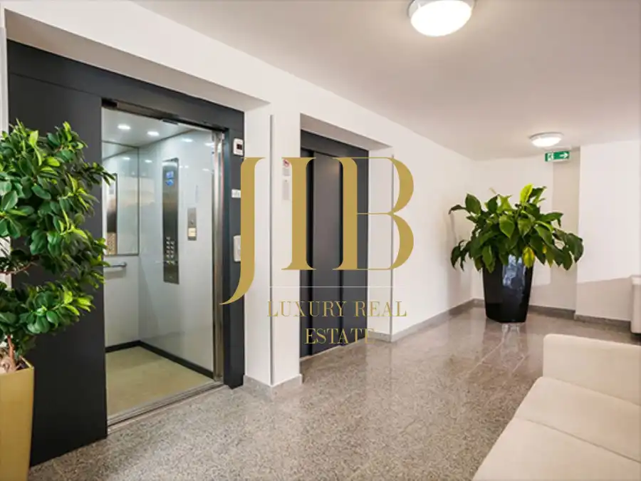 eladó újszerű téglalakás, Budapest, XIII. kerület